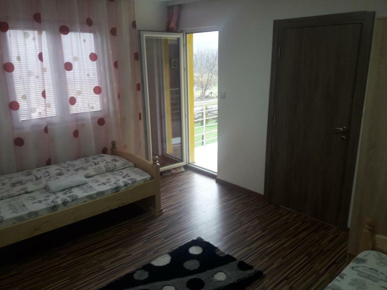 Vuceljic Rooms แอนดริเจวิกา ภายนอก รูปภาพ